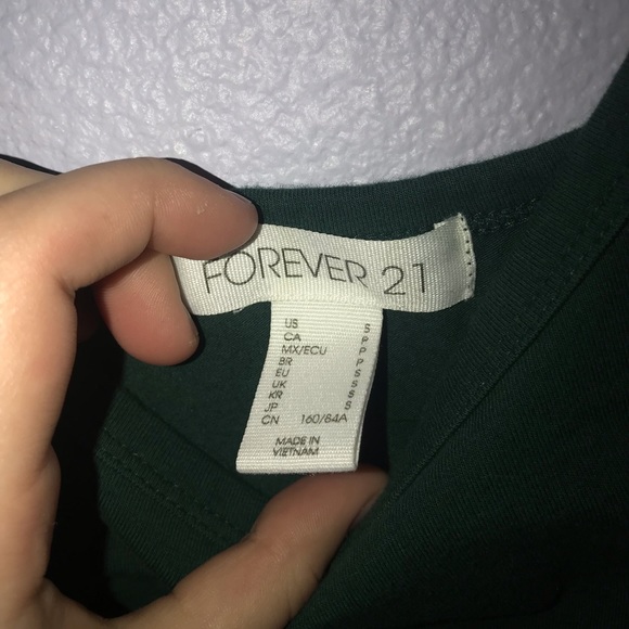 2 forever 21 crop tops - Picture 2 of 4